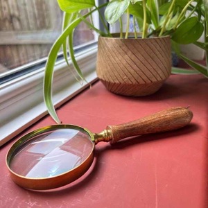 Loupe à poignée en corne de buffle, fabriquée à la main pour une lecture de précision et un style vintage classique, de haute qualité - Product Image 4