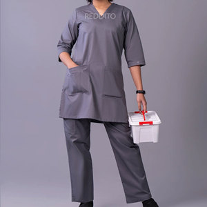 Ensemble d'uniformes d'infirmière médicale grande taille pour femmes vente en gros Jogger Scrub à manches courtes Uniformes de spa pour une utilisation à l'hôpital pour la saison de printemps - Product Image 1