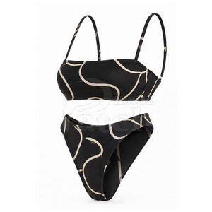 Ensemble bikini deux pièces moderne pour femme, maillot de bain tendance, bas de maillot en tissu confortable, idéal pour les vacances à la plage et les tenues d'été à la piscine - Product Image 4