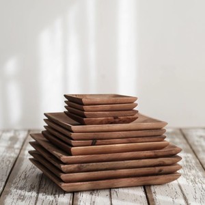 Ensemble d'assiettes de service en bois triangulaire plats en bois d'acacia naturel pour divers repas servant - Product Image 6