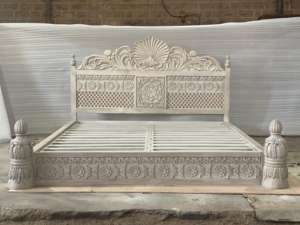 Wholesale High Quality Modern Luxury Royal <b>Bed</b> Furniture American Living Room Carved Wooden Rajasthani <b>Queen</b> <b>Bed</b> With 2 Bedside - Product Image 3