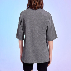 T-shirts à manches courtes pour femmes en coton lourd tricoté de haute qualité, col rond, streetwear décontracté, couleur personnalisée, impression en maille, respectueux de l'environnement - Product Image 4