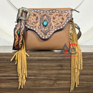 Fournisseur personnalisé usiné à la main en cuir véritable à franges sacs à main à bandoulière pour femmes sac de messager de créateur de haute qualité - Product Image 1