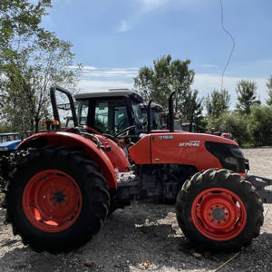 En Stock calidad superior para Kubota 4WD Tractor bomba motor núcleo entrega rápida venta agricultura Tractor precio al por mayor - Product Image 1