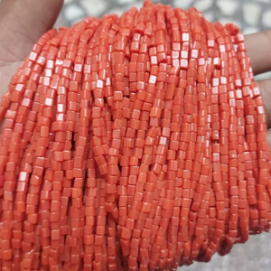 Cuentas de vidrio de coral Venta de cuentas de vidrio Cubo de tubo cuadrado de 2mm 3mm 4mm Colores de coral naranja para hacer joyas Cuentas sueltas en hebra. - Product Image 1
