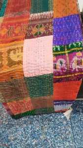 Custom Made 7-Piece Kantha Stitched Patchwork Silk <b>Quilts</b> with Cotton Filling American Style for Home Decoration Stores Resale - Product Image 6