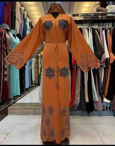 Dubai Abaya hermoso color negro musulmán tradicional abaya trabajo manual kaftan ropa islámica tradicional para mujeres - Product Image 1