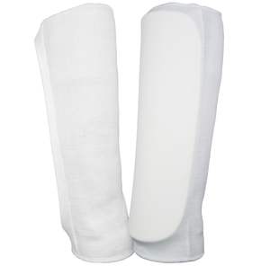 Protège-tibias en matériau composite polyester-nylon, couleur personnalisable, avec protection frontale élastique, ajustement sécurisé et fermeture à pression pour la protection des jambes - Product Image 1