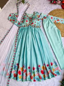 Dernier Designer Faux Georgette Chiffon Imprimé Femmes Indiennes Naira Cut Kurti Set Prix Abordable 2024 Collection - Product Image 5