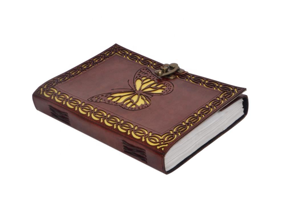 สีน้ำตาล