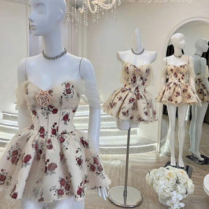 Elegante Mini vestido de flores con escote en V, patrones florales coloridos para hacer declaraciones, eventos de verano, características de ajuste natural sólido - Product Image 4