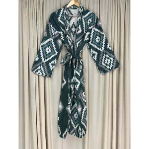 Cárdigan tipo bata de mezcla de lana de yak para mujer, con estampado de diamantes verdes, ropa de casa cómoda para invierno con bolsillos, abrigo de casa tejido ODM original - Product Image 4