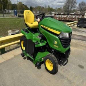 Cortadora de Césped John Deere de Alta Calidad, Venta al por Mayor Directa de Fábrica, a Gasolina, 5.5HP, Grado DIY, Caja Recolectora de Césped de 150L - Product Image 1