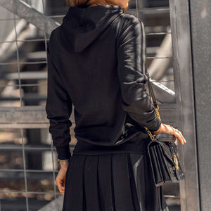เสื้อฮู้ดกันหนาวสตรีทแบบสวมหัวมีฮู้ดสำหรับผู้หญิงใส่ในยิม Y2k โลโก้ได้ตามต้องการ - Product Image 4