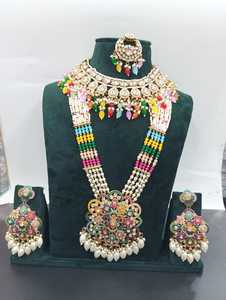 Elegantes pendientes de araña de aleación de zinc chapados en oro de sombra larga con forma de campana étnica con circón para una apariencia glamorosa - Product Image 2