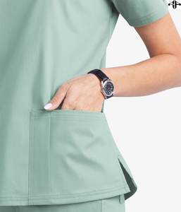 Services OEM/ODM Logo personnalisé à des prix abordables Uniformes d'infirmière Ensembles de gommage Col en V à manches courtes Costumes médicaux pour femmes - Product Image 5