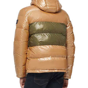 Veste matelassée avec logo personnalisé OEM Manteau d'hiver matelassé alternatif à la mode pour les sports d'extérieur et les uniformes d'équipe - Product Image 4