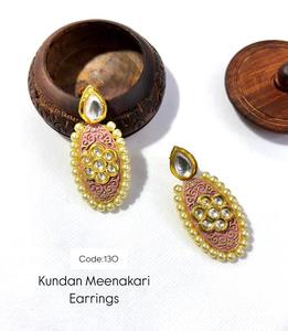 Boucles d'oreilles Kundan de mariée de qualité d'exportation avec Meenakari exquis et perle de travail bijoux intemporels pour les mariages et les looks festifs - Product Image 2