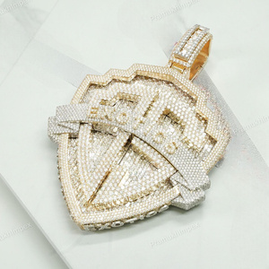 Collar de Lujo Personalizado con Colgante de Moissanita VVS, Plata de Ley, Engaste de Canal, Piedras Redondas, Bañado en Oro, Estilo Hip Hop para Fiesta - Product Image 2