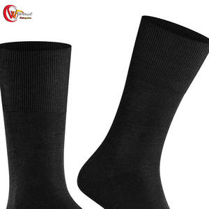 ถุงเท้ากีฬาฟุตบอลสำหรับผู้ชายถุงเท้าฟุตบอลกีฬาดีไซน์ใหม่ระบายอากาศได้ดีสีทึบ - Product Image 6