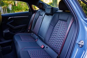 AUDI RS3 2024 d'occasion, conduite à gauche/droite - Product Image 2