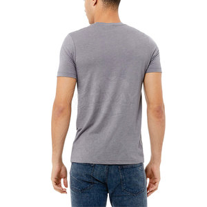 T-shirt pour homme au look élégant, fabriqué en coton doux, coupe décontractée, parfait pour un usage quotidien - Product Image 3