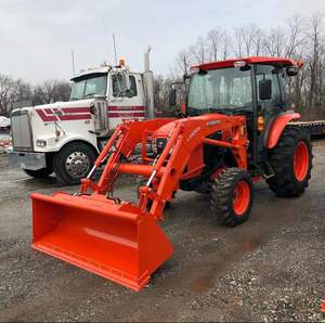 Commandez le tracteur Kubota M9960 dès aujourd'hui, achetez un tracteur de qualité supérieure avec livraison rapide, efficace, puissant et durable pour chaque exploitation agricole. - Product Image 5