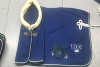Ensemble de couvertures de concours en polaire pour chevaux, sur mesure et de haute qualité, avec tapis de selle et bonnet d'oreille assortis, fabriqué par Kanpur Equestrian Supplier