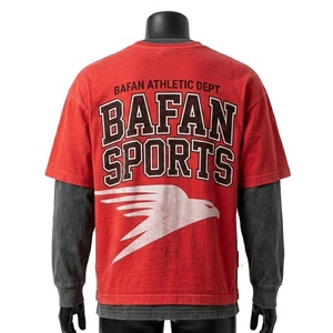 เสื้อยืดเจอร์ซีย์ผ้าคอตตอนโพลีเอสเตอร์พรีเมียม 190 GSM สำหรับผู้ชาย แบบสองชั้น สีแดงด้านนอก สีเทาเข้มด้านใน พิมพ์โลโก้แบบสกรีนตามสั่ง - Product Image 2