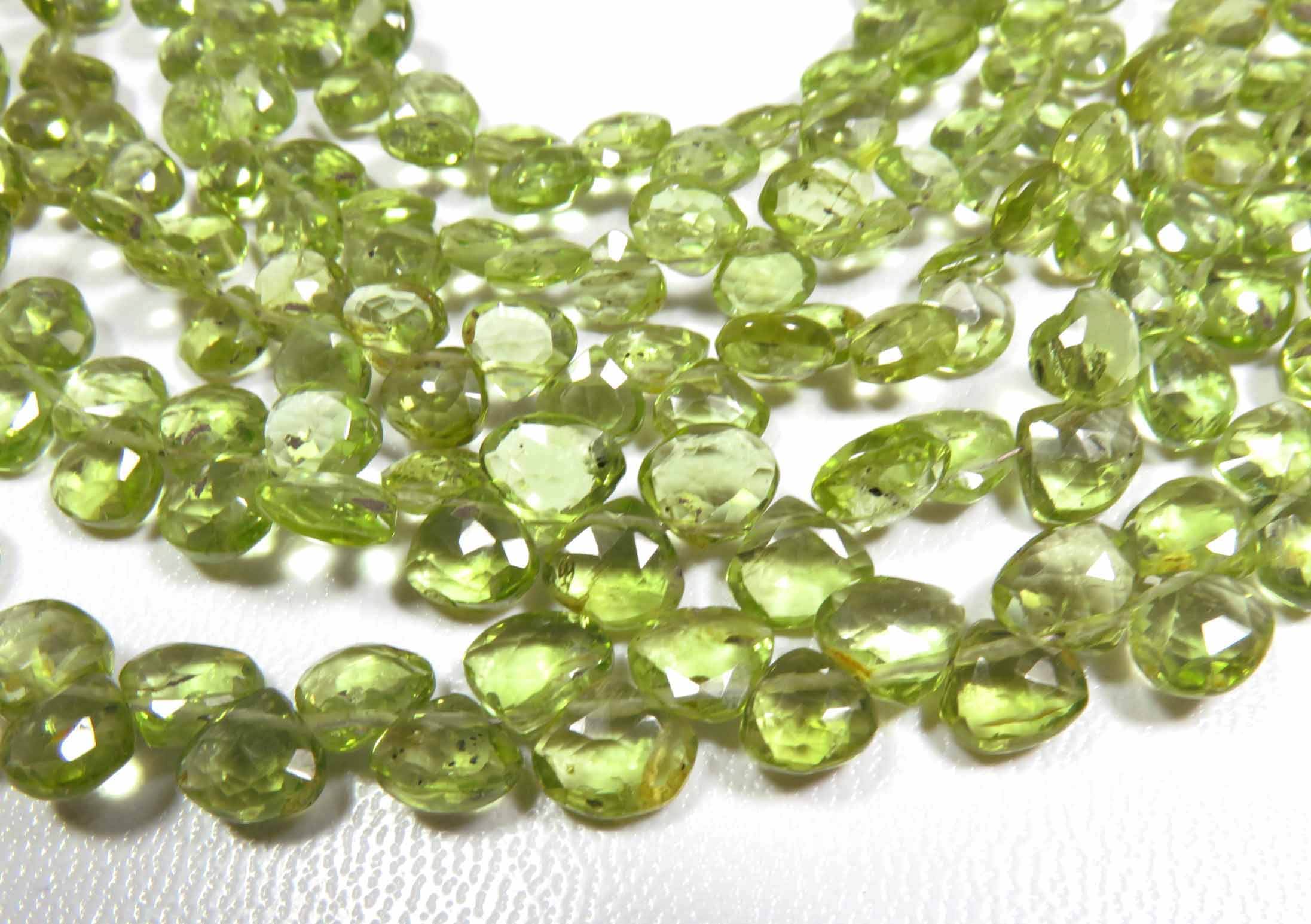 สีเขียว