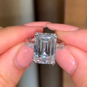 Qualité originale 8.55 CT EF VVS Emerald Moissanite Diamond Wedding Ring 18k White Gold avec Rose Gold Plating Fantaisie Jewelry - Product Image 6