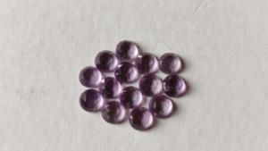 Đá thạch anh tím tự nhiên hình tròn cắt mặt, kích thước 2mm-10mm, mặt sau phẳng, bán buôn, đá bán quý chính hãng, bề mặt nhẵn - Product Image 3