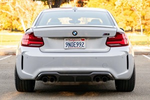 รถยนต์มือสองพรีเมียม ปี 2021 บีเอ็มดับเบิลยู เอ็ม2 คอมเพทชั่น เกียร์ธรรมดา 6 สปีด เครื่องยนต์เทอร์โบ 6 สูบ 405 แรงม้า - Product Image 3