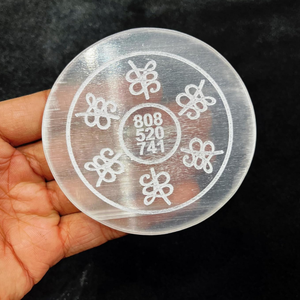 Plaque de Rechargement en Sélénite Naturelle Symbole Zébu pour la Guérison par le Reiki Vente en Gros de Plaques de Rechargement en Sélénite Cristal en Gros - Product Image 5