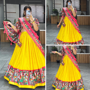 COULEUR JAUNE FANTAISIE EN SOIE DOLA DOUCE ET IMPRIMÉ ET CONTRASTE FOIL BORDER WORK LEHENGA CHOLI AVEC DUPATTA EN CETTE SAISON DE MARIAGE - Product Image 4