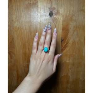 Anillo Ajustable Romántico Scott Skeets con Turquesa Kingman y Plata de Ley con Engaste de Bisel, Baño de Oro Rosa y Plata, Regalo - Product Image 4