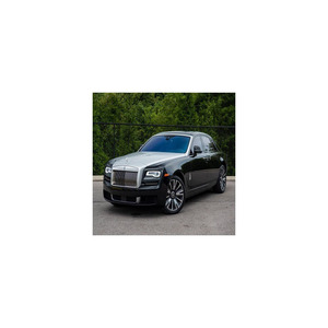 Rolls-Royce con vidrio de privacidad trasero y pantallas de entretenimiento traseras dobles - Product Image 1
