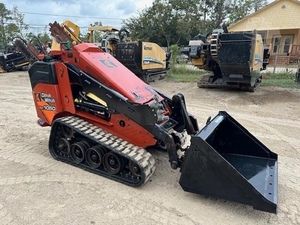 รถตักล้อยางขนาดเล็ก Kubota SK1050 ปี 2018 พร้อมระบบไฮดรอลิก KYB และชุดลูกปืน - Product Image 5