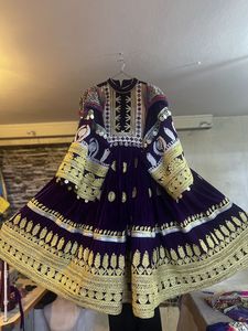 Robes afghanes pour femmes sélectionnées avec soin, couleurs personnalisables, robe kuchi faite à la main avec des broderies colorées, manches longues, en mousseline de soie, ethnique - Product Image 6