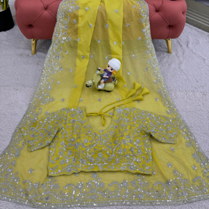 Saree de seda de diseñador con hilo y trabajo de secuencia Hermosa blusa incluida - Product Image 1