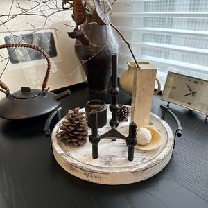 Plateau décoratif en bois d'acacia rustique 13 "plateaux de table basse de service ronds avec poignées en métal noir bougeoir parfum - Product Image 4