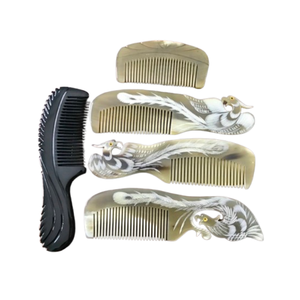 Artesanía tradicional de Vietnam, peine de cuerno de Búfalo con mango para cabello sin enredos, ideal para uso diario - Product Image 6