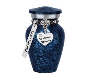 In Loving Memory Urne souvenir coeur bleu en métal avec option de gravure Love Charms - Product Image 3