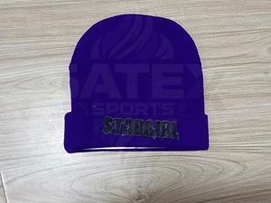 Gorro de invierno personalizado con bordado, unisex, de punto suave, acrílico, cálido, para venta al por mayor. - Product Image 3