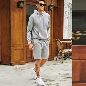 Conjunto de Verano de Dos Piezas con Chaqueta Cortavientos de Nailon con Bloques de Color y Cremallera, Pantalones Cortos, Chándal para Hombre de AMAZING INDUSTRIES - Product Image 3