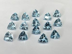 Topaze bleue ciel naturelle 7mm forme billion à facettes de qualité supérieure-Topaze bleu ciel en vrac - Product Image 6