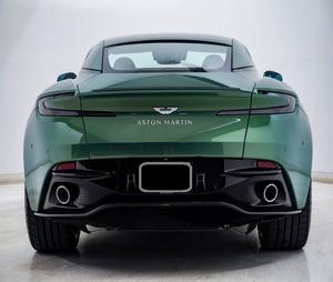 Aston Martin DB12 V8 Coupé RWD 2024 incroyablement parfait avec faible kilométrage en stock, proposé à un prix fantastique - Product Image 6