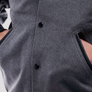 Veste de baseball universitaire à capuche pour homme de style américain, corps en laine, manches en cuir, fermeture éclair, patchwork vintage d'équipe - Product Image 6