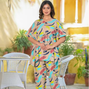 Camisón de Rayón Estampado para Mujer al por Mayor, con Mangas Kimono, Cuello en V, Ajuste Relajado y Cómodo, Ropa de Dormir Multicolor - Product Image 1