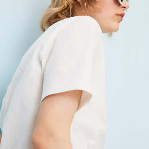 สินค้ามาใหม่ เสื้อยืดคอตตอนคุณภาพสูง พิมพ์ลายได้ตามสั่ง ทรงสลิมฟิต ระบายอากาศได้ดี แห้งเร็ว ไม่ยับง่าย สำหรับผู้หญิง - Product Image 6